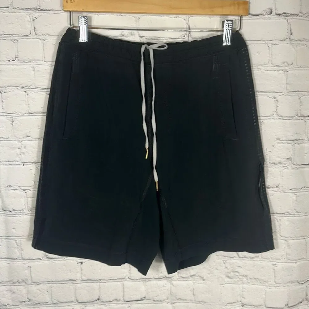 Lululemon Pace Breaker‎ Shorts Lined Gym Shorts Pockets drawstring M FLAWS